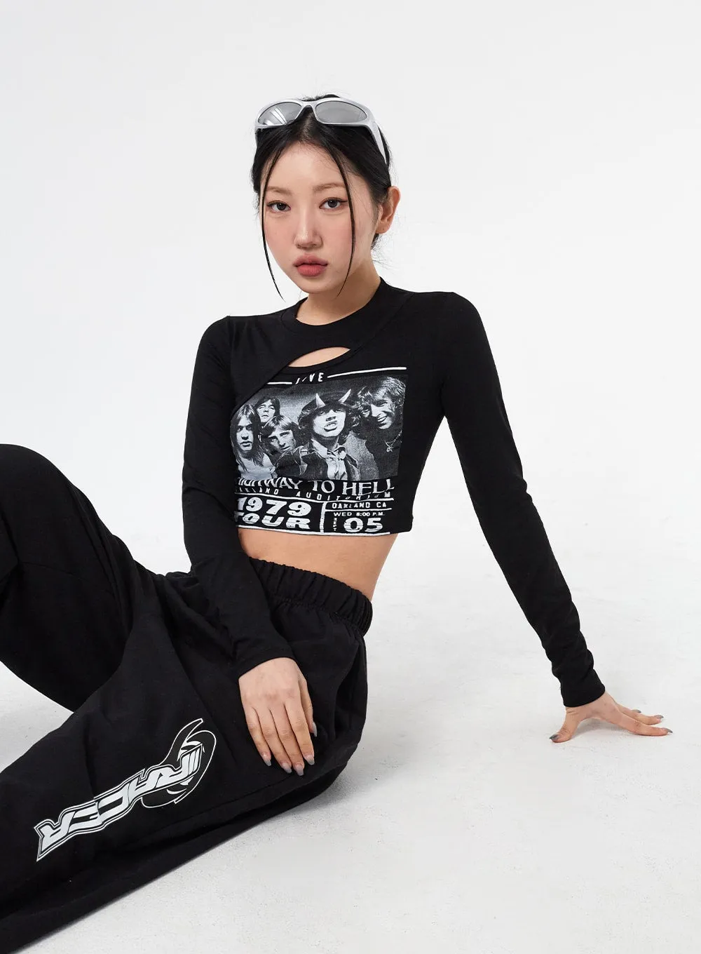 Graphic Cut Out Crop Tee CM317