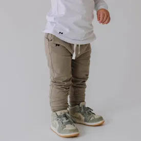 TRAVELER JOGGER | GREIGE