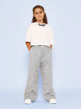Tween Girls Crop Fit Raw Edge Graphic Print Tee And Pleated Jogger 2 Piece Set