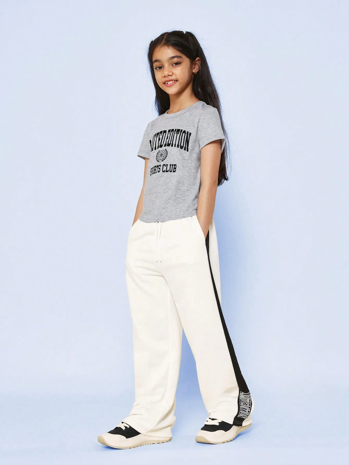 Tween Girls Regular Fit Tee With Limited Edition Graphic Print And Contrast Side Panel Jogger With Embroidery 2 Piece Set